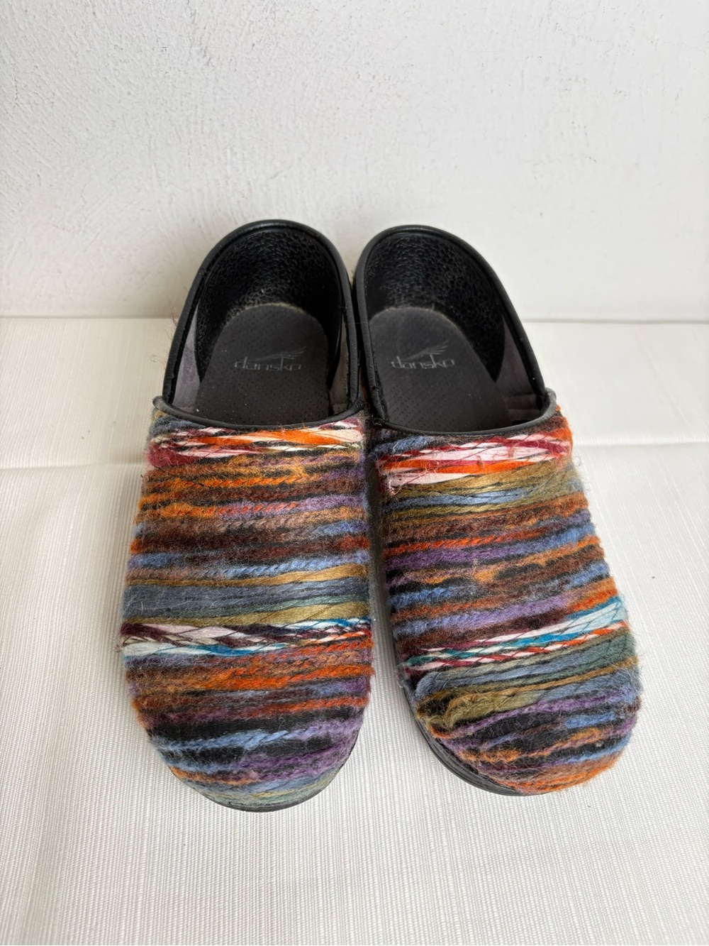DANSKO Mulitcolor Yarn Clogs 38 (7.5/8) - Picture 8 of 15